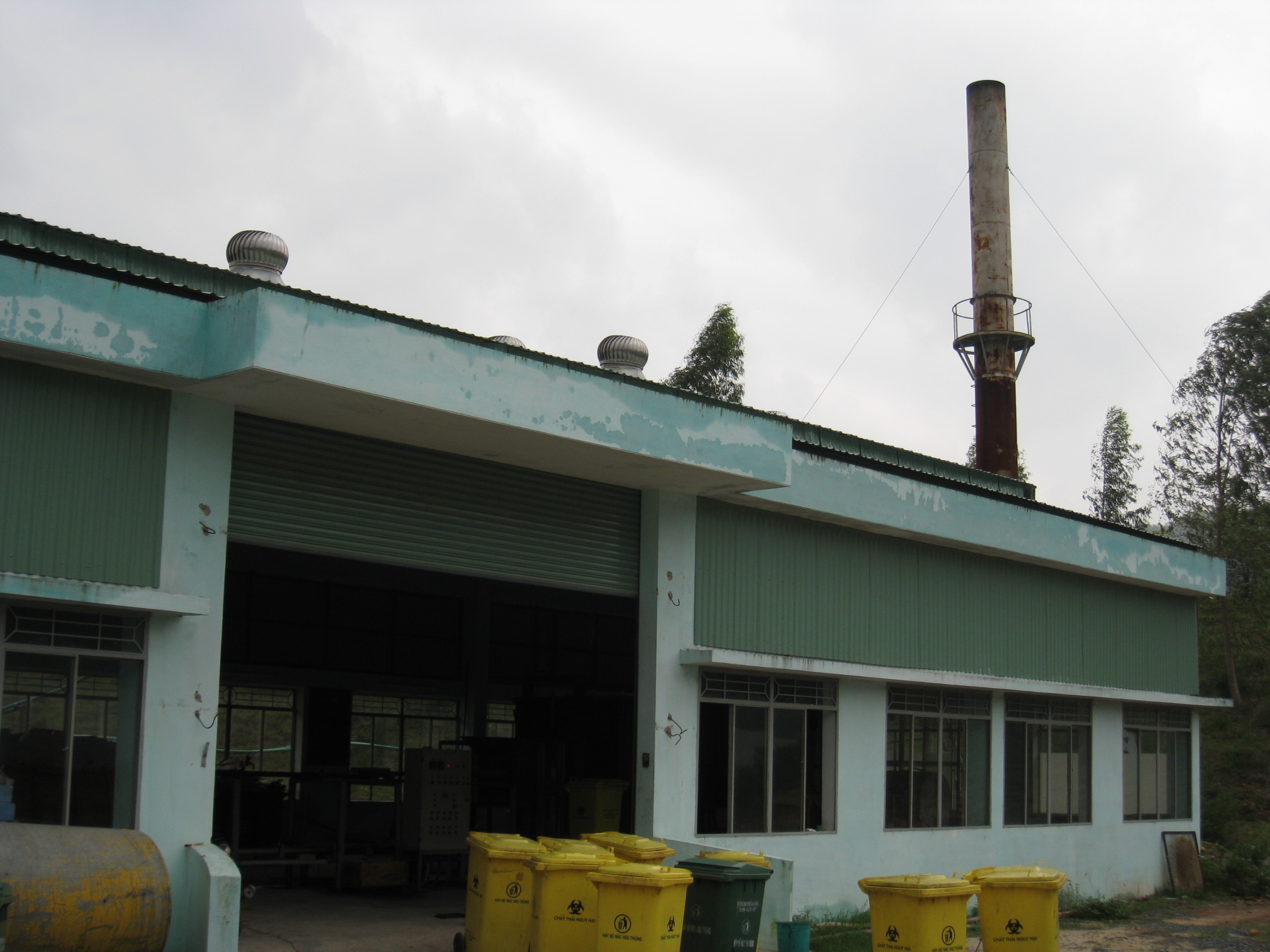 Lò đốt rác thải y tế-công nghệ không khói-lắp đặt  tại Đà Nẵngtừ 2007 đến nay vẫn hoạt động tốt và không có khiếu nại do tỏa khói ra môi trường